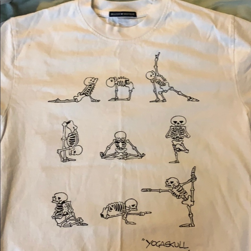 brandy melville graphic tee